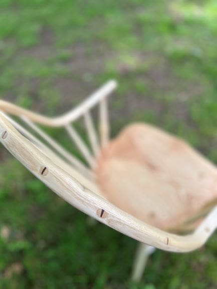 Continuous Arm Windsor Chair - Image 4